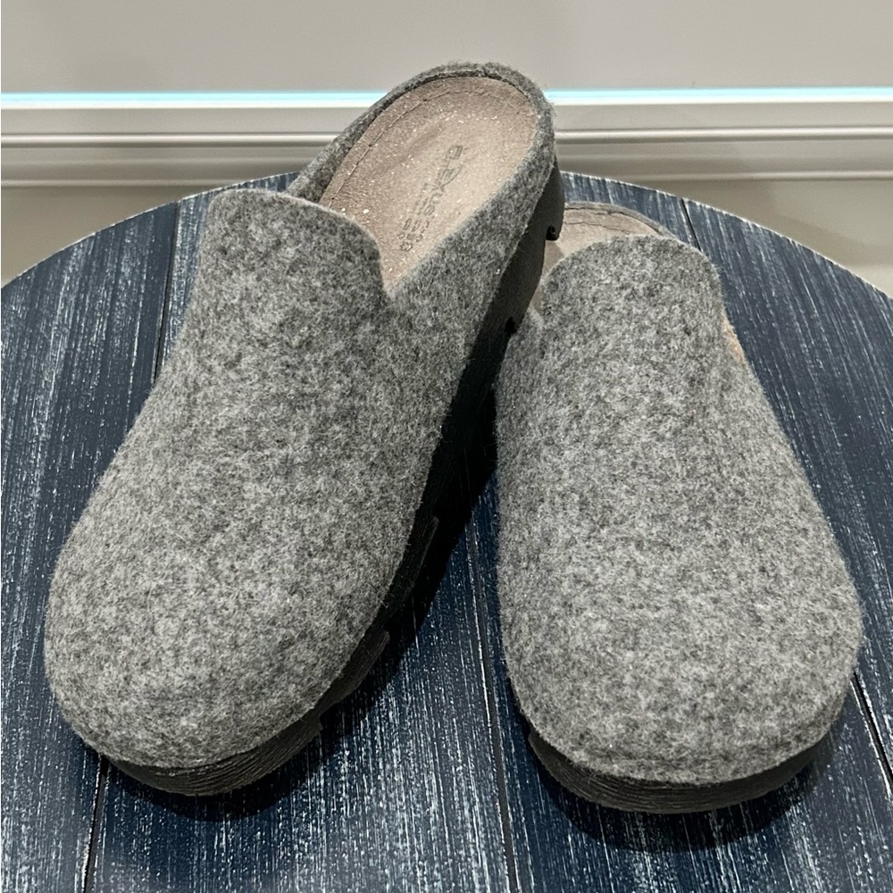 Flexus Platform Clogs - image 2